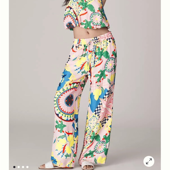 Anthropologie Maeve straight leg pull on silky pants